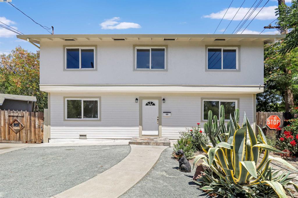 1391 Brookview Dr.
