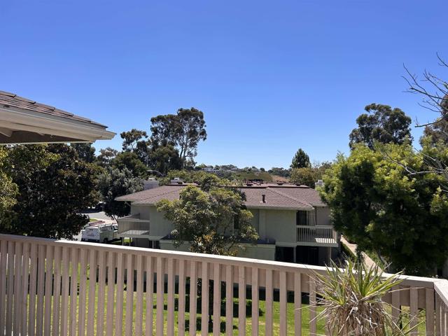 3869 Camino Lindo, San Diego CA: https://media.crmls.org/mediaz/9c09c679-e5b1-401e-a2d1-dc04cd00cc6e.jpg