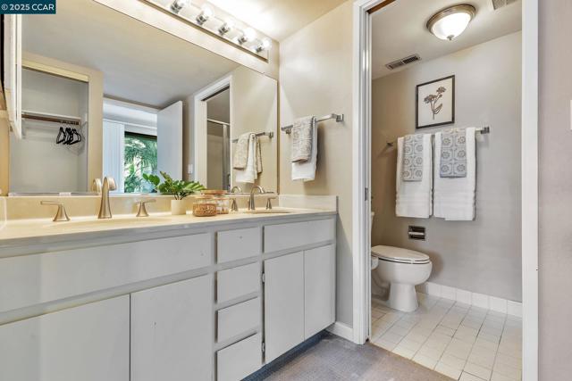 102 Northcreek Cir, Walnut Creek CA: https://media.crmls.org/mediaz/9c0a2ee4-cc53-440b-b078-99731541e75c.jpg