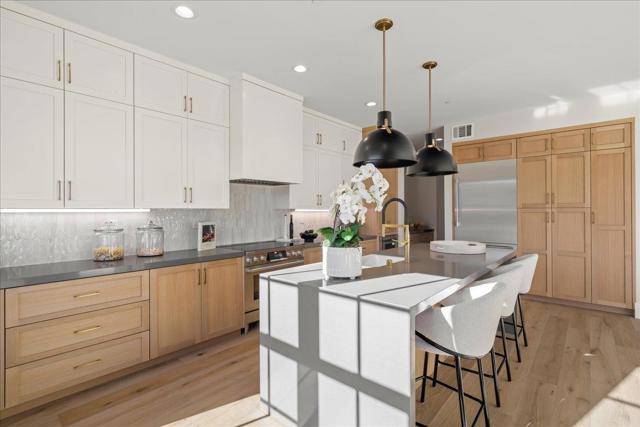 16162 E Mozart Avenue, Los Gatos CA: https://media.crmls.org/mediaz/9c0aee7f-5f13-4d20-8830-5215cd58007e.jpg
