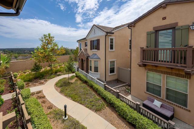 13348 Camelia Way, San Diego CA: https://media.crmls.org/mediaz/9c0b535a-b085-4120-bdbf-63f37c6ad9f2.jpg