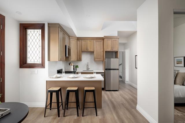 15017 Skyridge Road, Poway CA: https://media.crmls.org/mediaz/9c0b608f-fa94-4066-b083-8a0736202d52.jpg