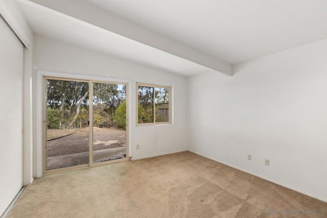 8415 Sugarman Dr, La Jolla CA: https://media.crmls.org/mediaz/9c0bae6d-31a8-457c-9d8f-617b0c29a4c1.jpg
