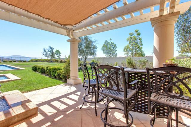 671 Via Maggiore, Chula Vista CA: https://media.crmls.org/mediaz/9c0c1a7e-5e84-4ee1-9b0b-e22ade7719d7.jpg