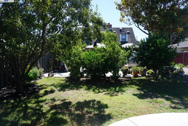 Image 34 of 41 For 2327 Avenue 133rd