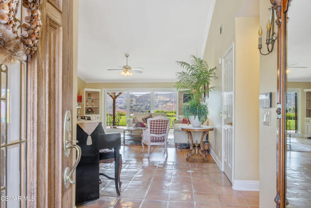 12490 Ridge Drive, Santa Rosa CA: https://media.crmls.org/mediaz/9c0dfec7-b60a-437d-a6a5-75bf4c5fa459.jpg