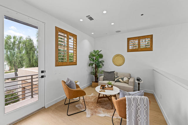 4315 Vantage Lane, Palm Springs CA: https://media.crmls.org/mediaz/9c0f6369-d776-44a7-b391-f67c6b19f6d5.jpg