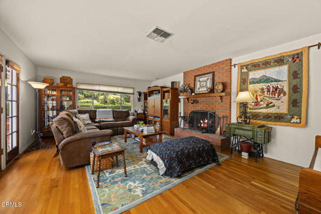 Detail Gallery Image 20 of 47 For 710 S Grand Ave, Pasadena,  CA 91105 - 4 Beds | 3 Baths