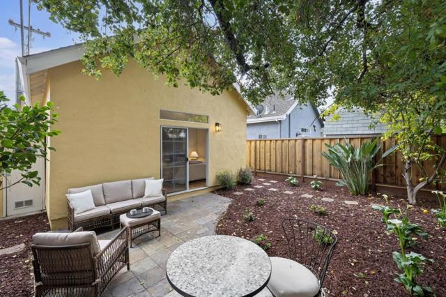 280 College Avenue, Mountain View CA: https://media.crmls.org/mediaz/9c10a4ce-3b8f-4f34-ad48-5b1ad18814c2.jpg