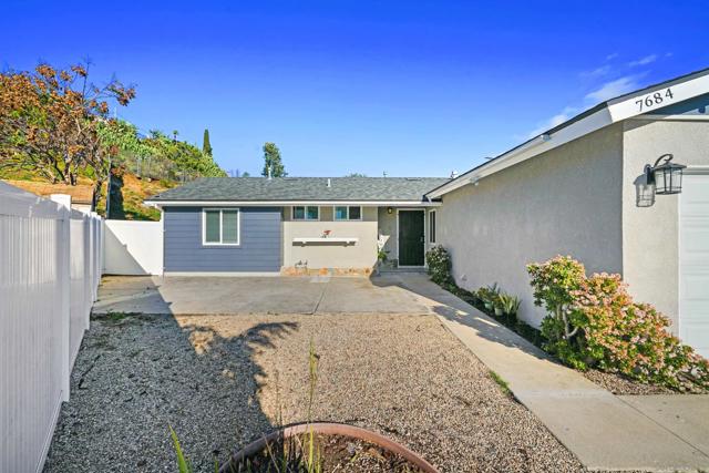 7684 Meadowbrook Ct, San Diego CA: https://media.crmls.org/mediaz/9c10c51f-e88a-426d-a38d-e3e6bf1851f9.jpg