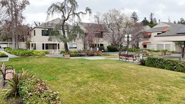 443 Alberto Way, Los Gatos CA: https://media.crmls.org/mediaz/9c119089-bbfc-46bb-8eaf-9e16e2b3bb18.jpg