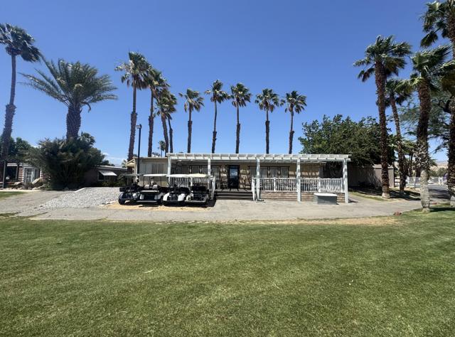 15500 Bubbling Wells Road, Desert Hot Springs CA: https://media.crmls.org/mediaz/9c11a85a-fb36-4fce-bcc7-5e2ca9dc06b4.jpg