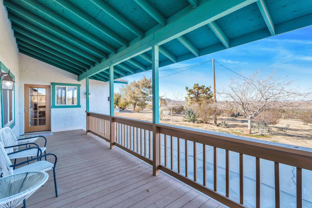 59800 Onaga Trail, Joshua Tree CA: https://media.crmls.org/mediaz/9c13025b-ff40-4dc0-843f-ab94d84ba2b9.jpg