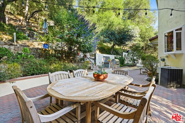 774 Old Topanga Canyon Road photo 20