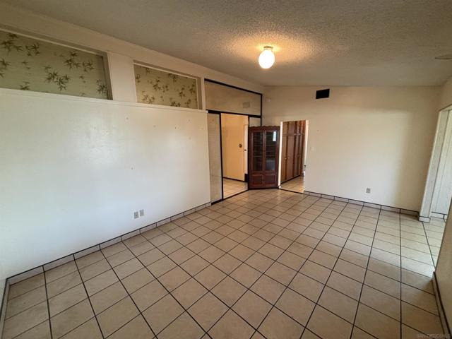 MLS #250039569SD image #12