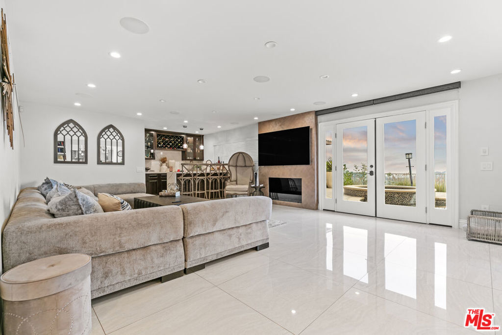 MLS #25618855 image #26