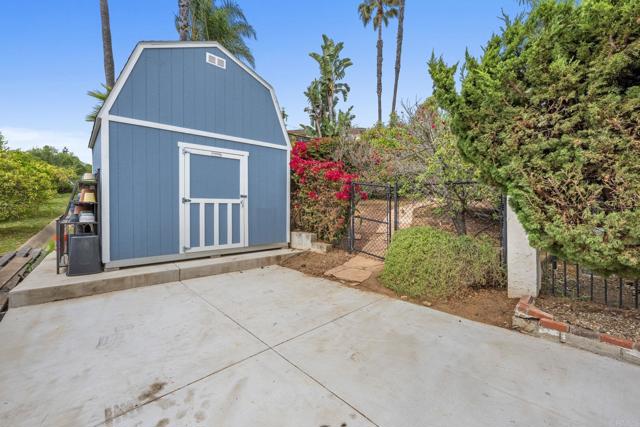620 Lacrosse Place, Escondido CA: https://media.crmls.org/mediaz/9c156477-b12f-4dd5-864b-43f018dbc4c6.jpg