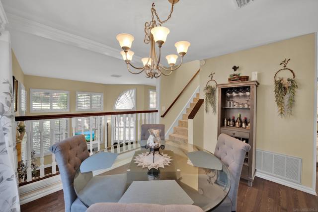 9327 Lake Murray Blvd, San Diego CA: https://media.crmls.org/mediaz/9c15fa57-9ae4-4427-b29a-30f3047c295f.jpg