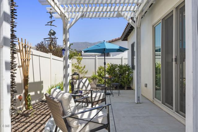 508 Autumn Path Lane, Santa Paula CA: https://media.crmls.org/mediaz/9c161b37-9fd1-47e0-ad1b-8a8a2c21cd65.jpg