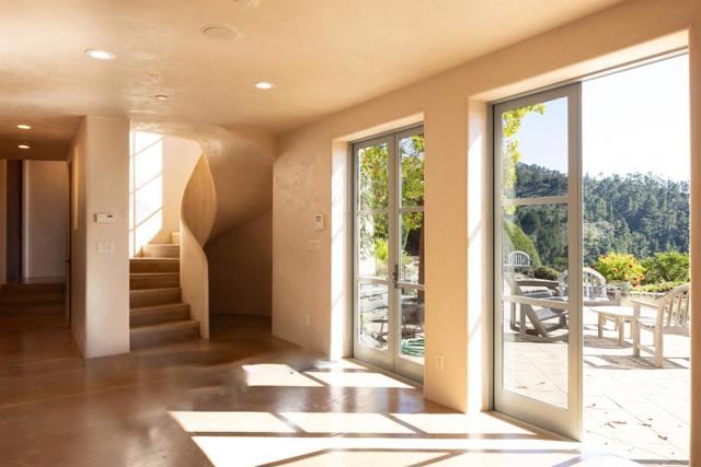3200 Red Wolf Drive, Carmel CA: https://media.crmls.org/mediaz/9c17566a-3f62-4663-8d9d-96d241251257.jpg
