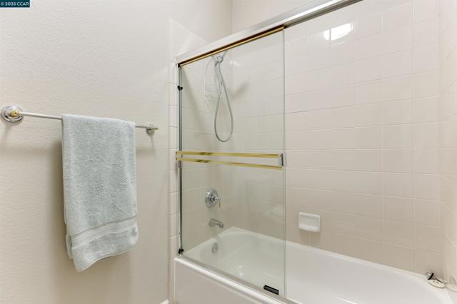 Image 32 of 60 For 1166 Briarwood Way