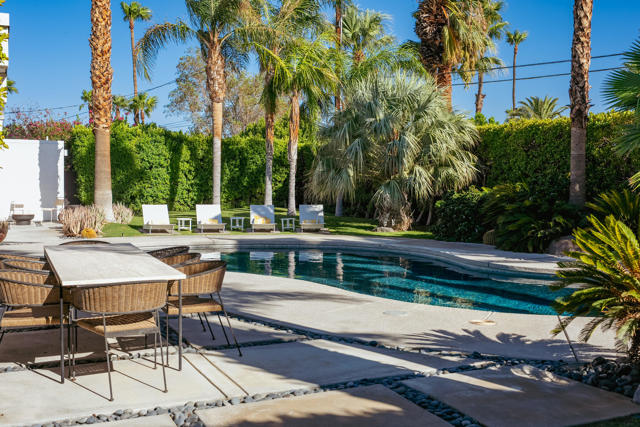 503 E Laurel Circle, Palm Springs, CA 92262