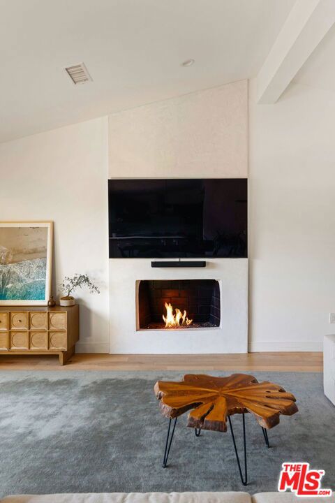 932 Rose Avenue photo 7