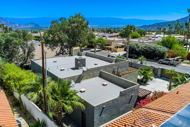 54385 Avenida Madero, La Quinta CA: https://media.crmls.org/mediaz/9c1981b1-ee3a-4ae3-8f14-2e822fbf2d16.jpg