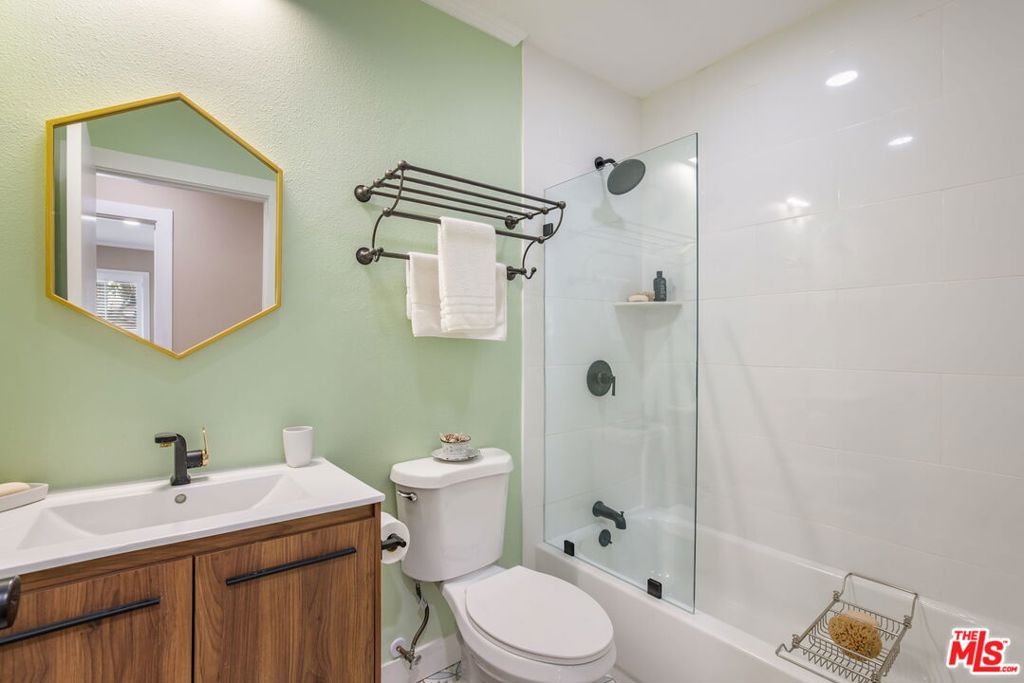 MLS #25538197 image #15