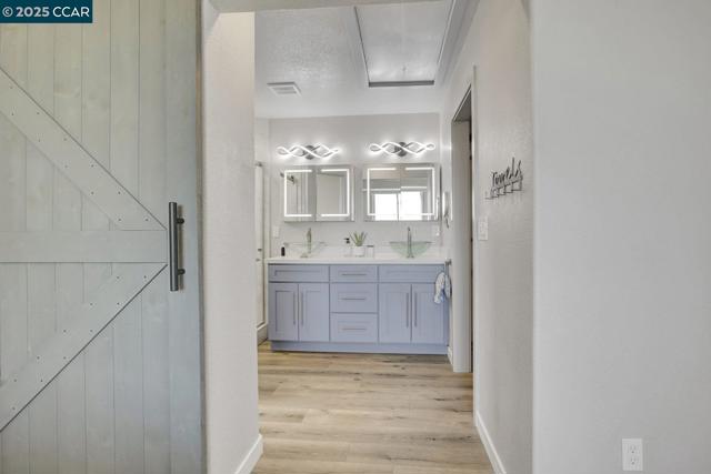 3899 Creekside Way, Oakley CA: https://media.crmls.org/mediaz/9c1a75ff-a663-431a-b6d0-3ab9c3e6789e.jpg