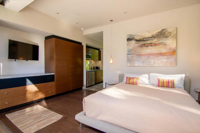 740 N Prescott Drive, Palm Springs CA: https://media.crmls.org/mediaz/9c1adaf0-701e-4320-a232-f010c277e81d.jpg