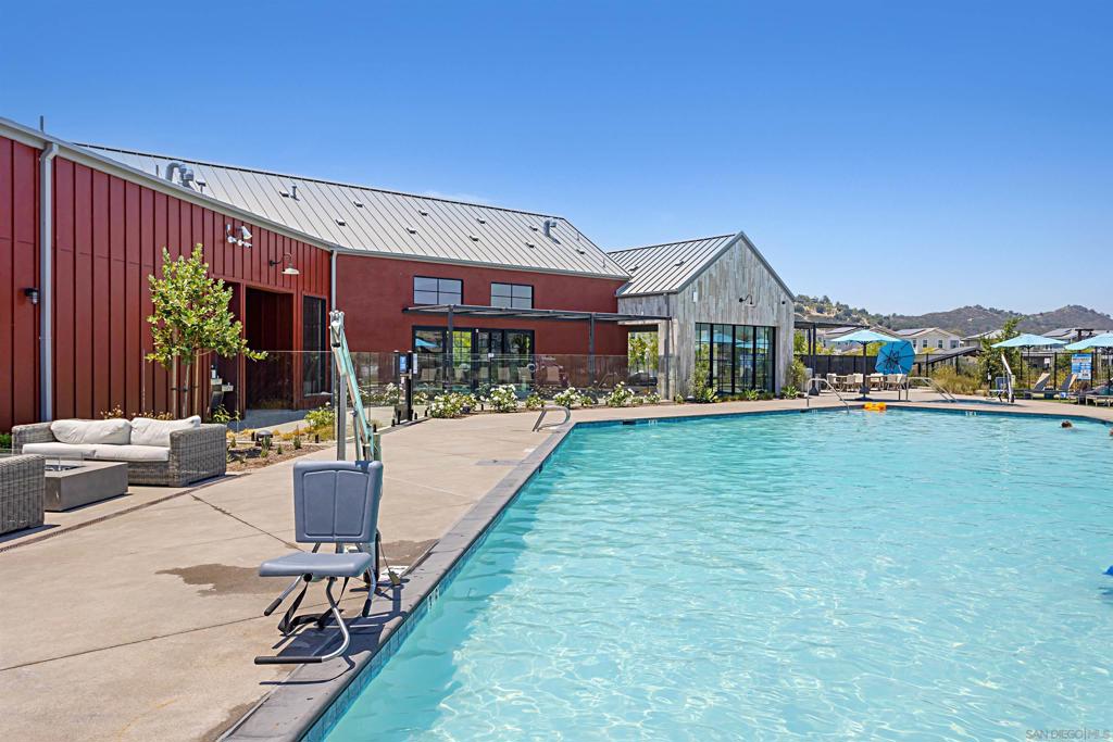 MLS #250036111SD image #33