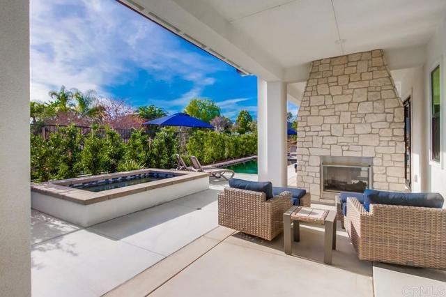 1221 Gable Court, San Marcos CA: https://media.crmls.org/mediaz/9c1bab63-75a5-4592-8484-66ee19e95892.jpg