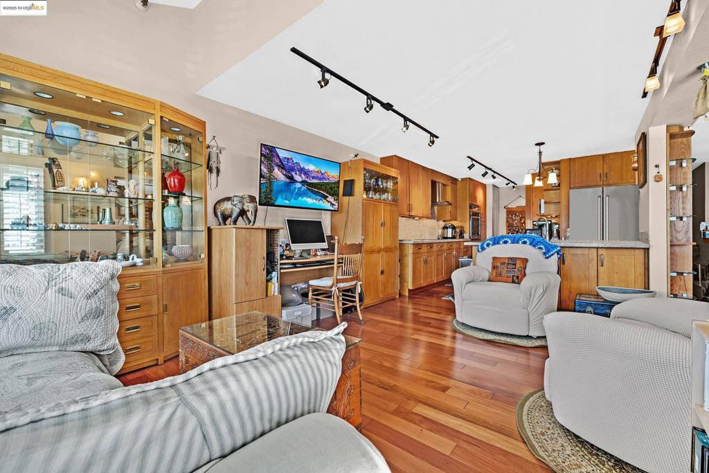 MLS #41113544 image #38