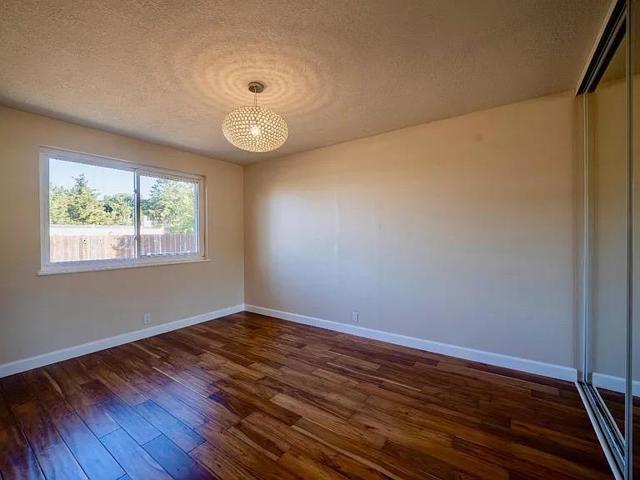 621 Forest Lake Drive, Pacifica CA: https://media.crmls.org/mediaz/9c1ea0de-ceed-4ce4-827a-500c09c6b663.jpg