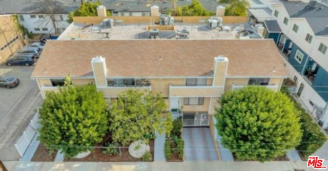 5340 Wilkinson Avenue, Valley Village CA: https://media.crmls.org/mediaz/9c1f3d4a-0201-43f7-935b-63aeaef53353.jpg