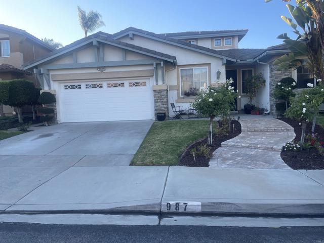 987 PALENCIA CT, Chula Vista CA: https://media.crmls.org/mediaz/9c201491-ab9c-4c51-90c2-f33e2f221285.jpg
