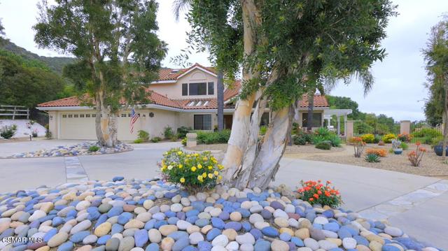 790 Spring Canyon Place, Thousand Oaks CA: https://media.crmls.org/mediaz/9c209ab9-2c47-49c2-bc79-599cc296dcb8.jpg