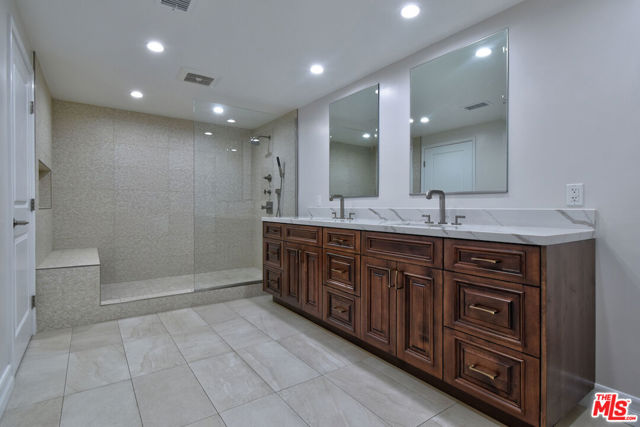 23637 Park Belmonte, Calabasas CA: https://media.crmls.org/mediaz/9c21b1db-f314-4d5f-bb45-539f86c038aa.jpg
