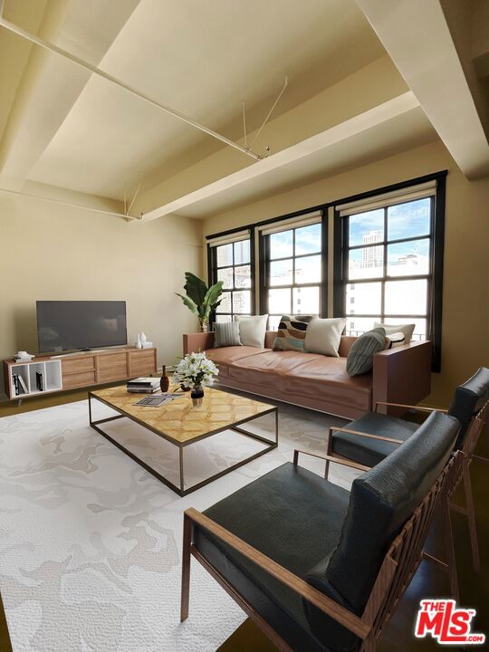 315 W 5th Street #402