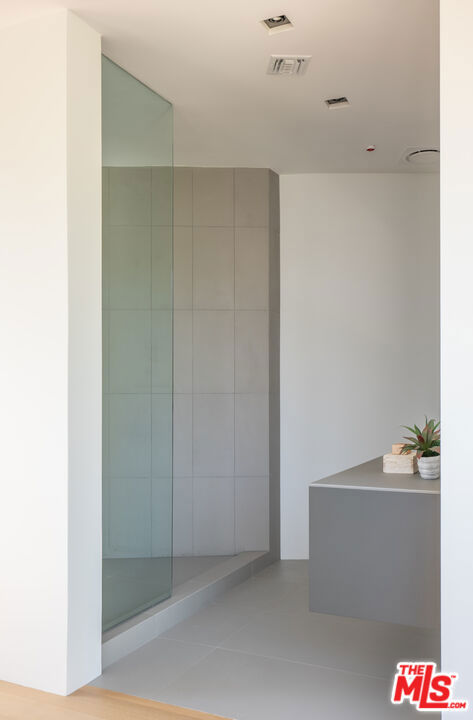9277 Thrush Way, Los Angeles CA: https://media.crmls.org/mediaz/9c22191a-12dc-4f7f-b504-f1b1beaec7b5.jpg