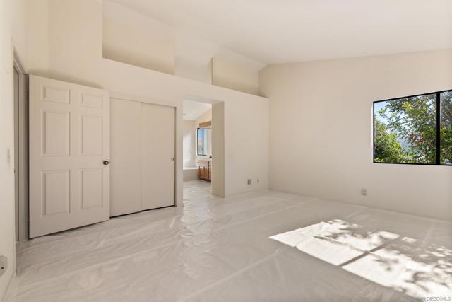 3970 Santa Nella Pl, San Diego CA: https://media.crmls.org/mediaz/9c22bd30-8f7c-4380-aa38-09c72be83f22.jpg