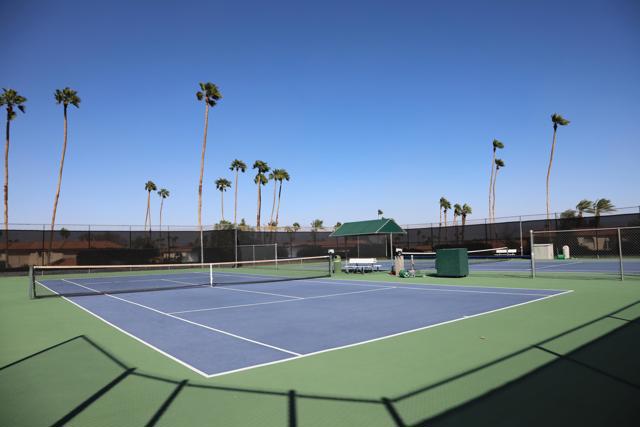 73167 Alice Marble Lane, Palm Desert CA: https://media.crmls.org/mediaz/9c23c967-d7c5-4325-b17a-ef80727b75d4.jpg