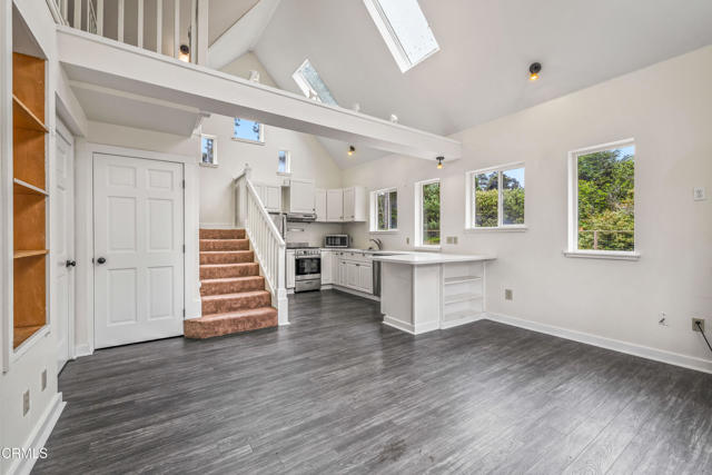 32500 Gibney Lane, Fort Bragg CA: https://media.crmls.org/mediaz/9c23d64f-50e5-4f55-b2db-4d7ad96d9fba.jpg