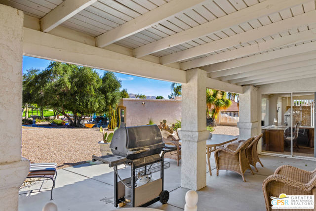 64670 Pinehurst Circle, Desert Hot Springs CA: https://media.crmls.org/mediaz/9c24dd06-df97-490f-96d2-46662057627d.jpg