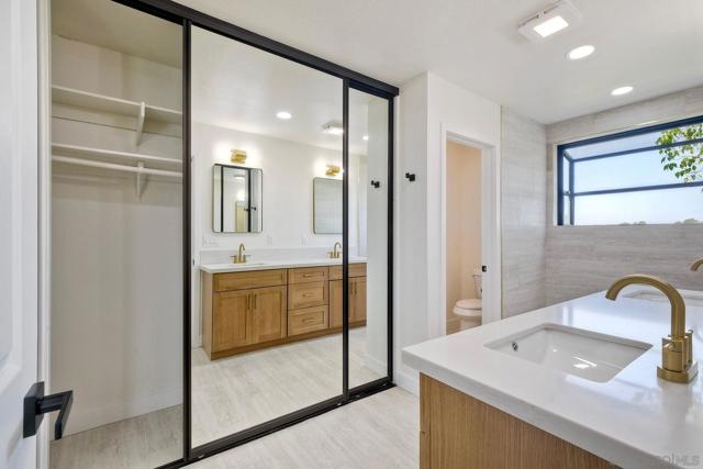 13356 Corte De Comares, San Diego CA: https://media.crmls.org/mediaz/9c24f16f-dc1f-46f4-a332-a5f724505c44.jpg