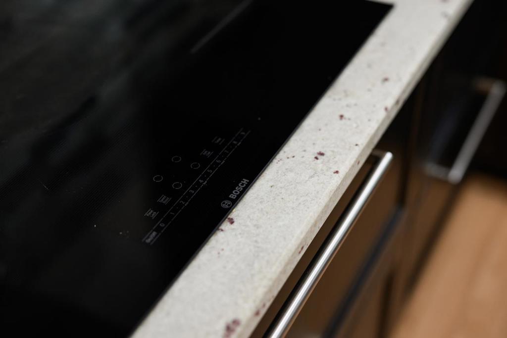 https://media.crmls.org/mediaz/9c25a026-d56c-4694-b3ca-190e64b38b98.jpg?preset=X-Large