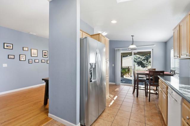 125 N Mary Avenue, Sunnyvale CA: https://media.crmls.org/mediaz/9c26905b-7f1d-4fc7-9d23-233ce2081add.jpg