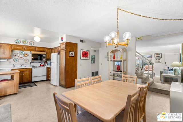 6134 Arroyo Road, Palm Springs CA: https://media.crmls.org/mediaz/9c269fee-7efc-43b6-b90d-0305f45d7355.jpg