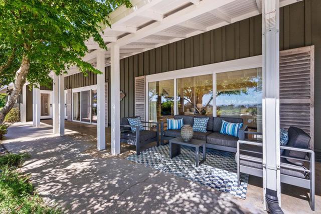 33 Aqua View Drive, Watsonville CA: https://media.crmls.org/mediaz/9c280eb5-4d0e-406e-8804-4514c377ae76.jpg